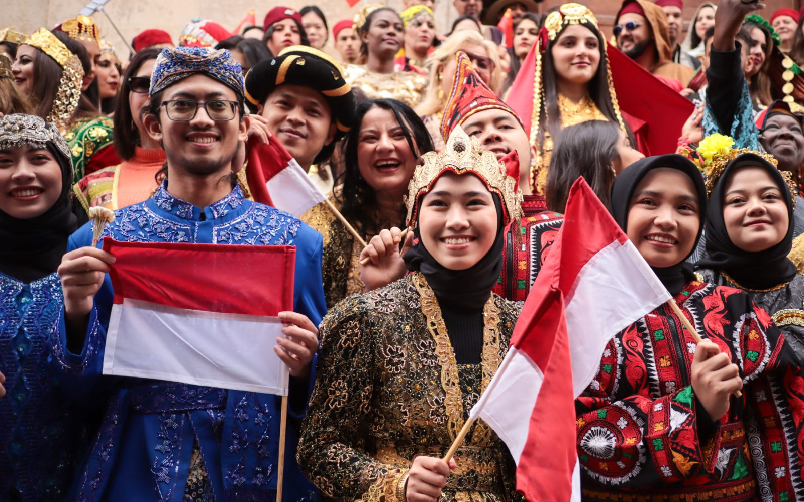 Multikultural Dalam Masyarakat